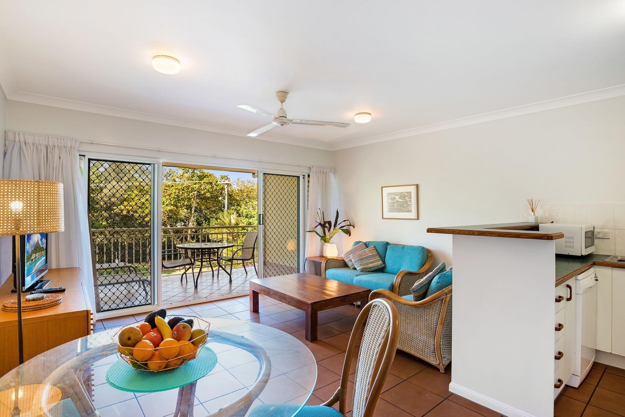 The York Beachfront Holiday Apartments Yorkeys Knob Bagian luar foto