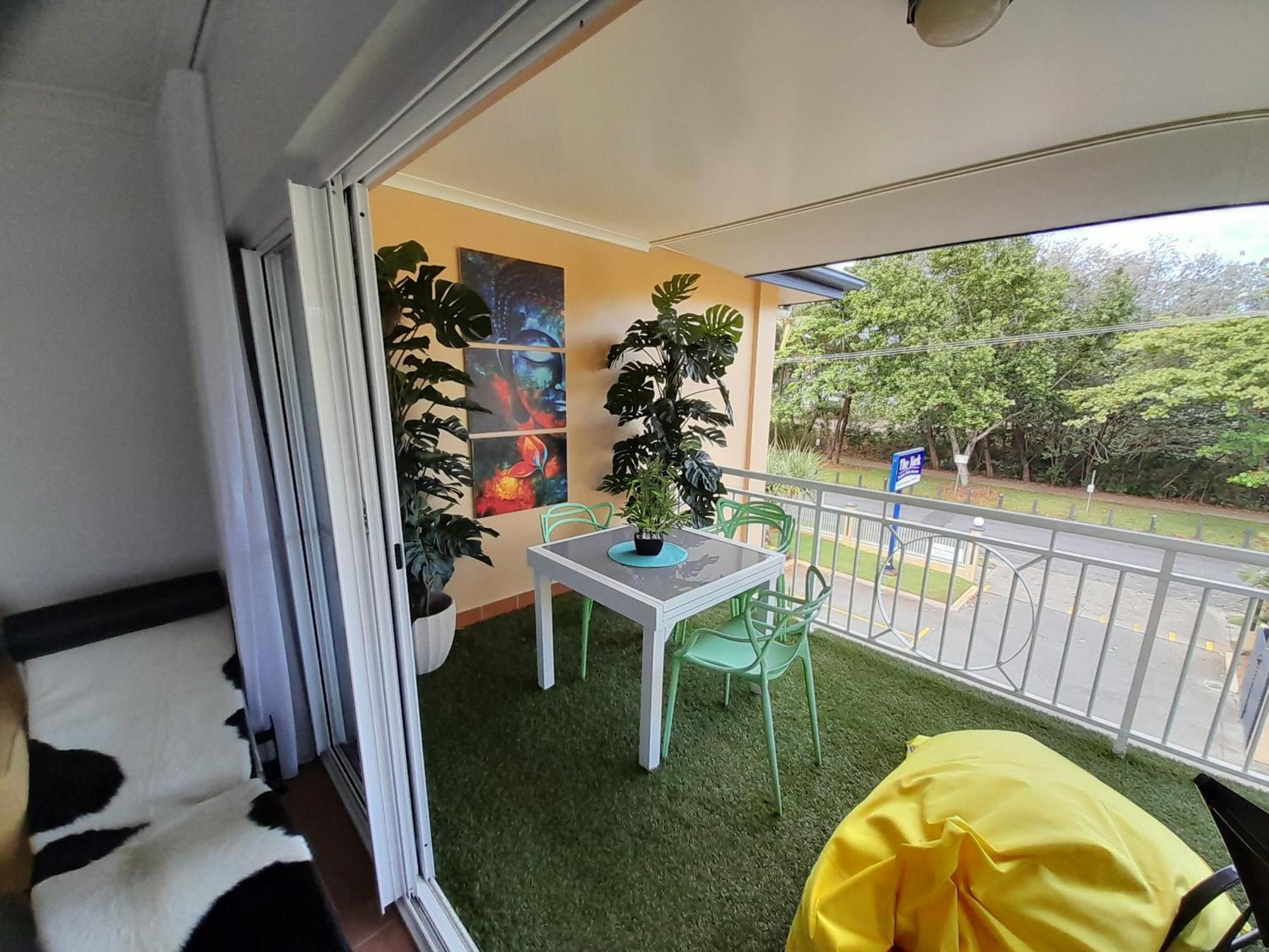 The York Beachfront Holiday Apartments Yorkeys Knob Bagian luar foto