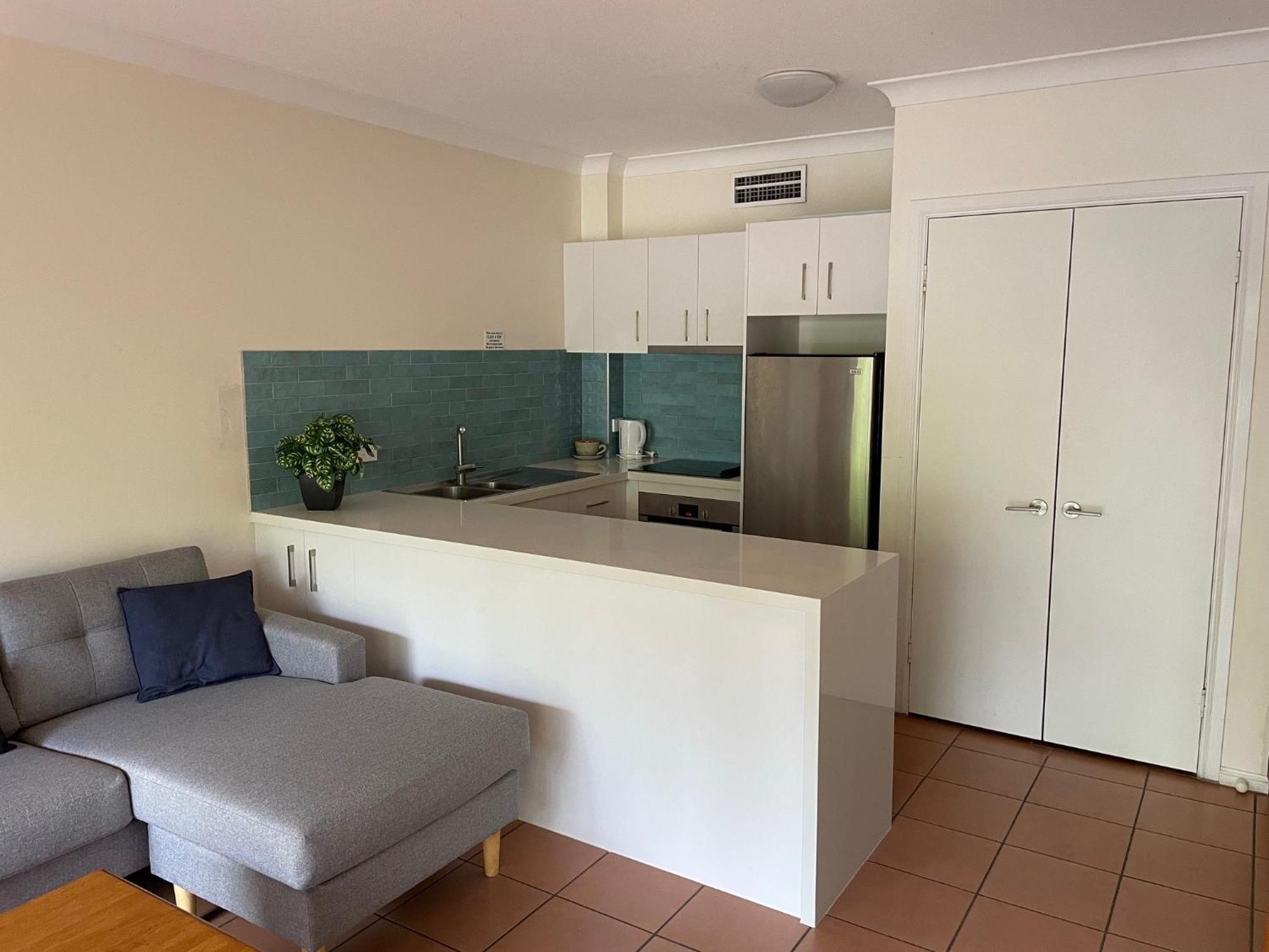 The York Beachfront Holiday Apartments Yorkeys Knob Bagian luar foto