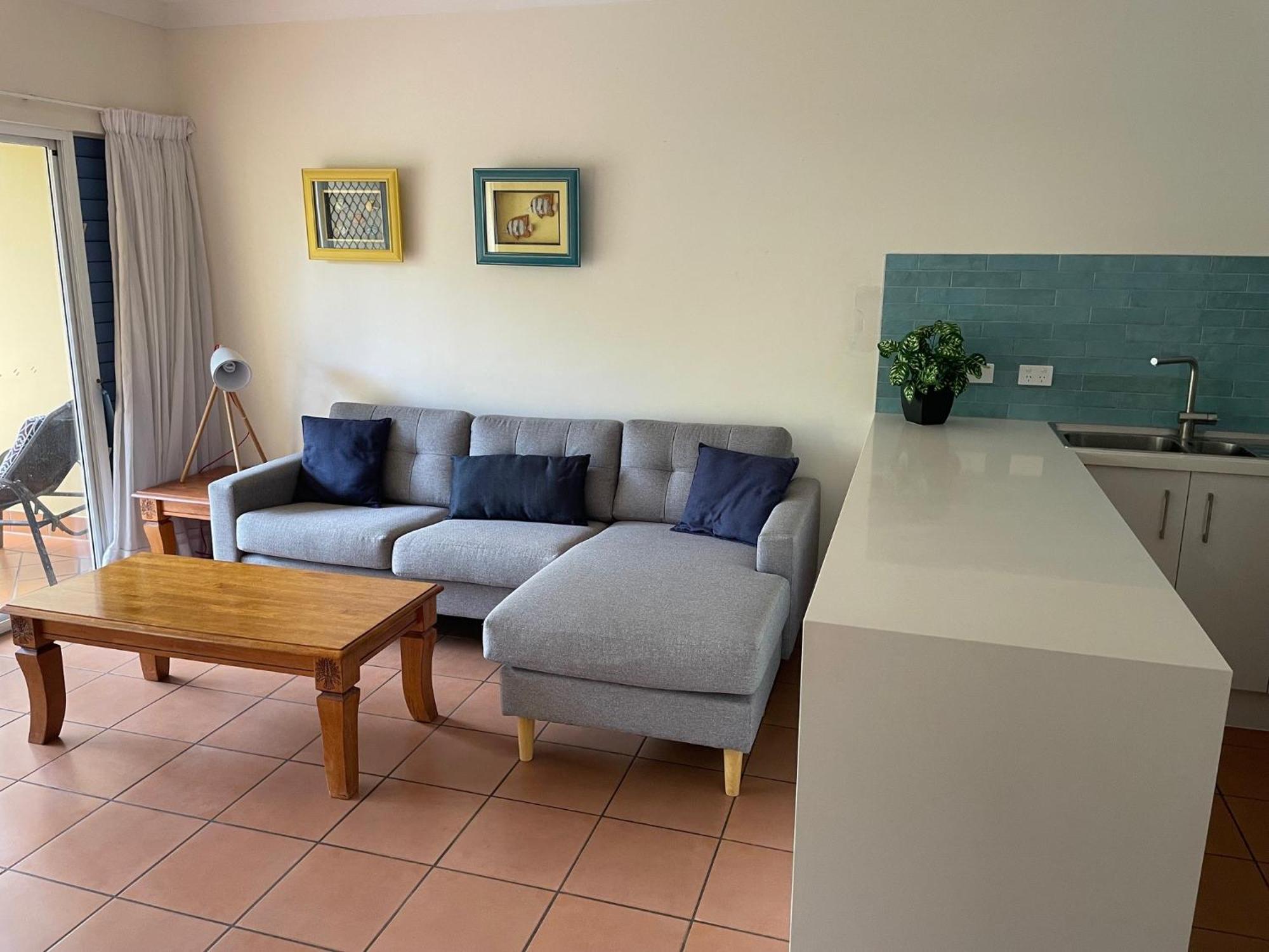 The York Beachfront Holiday Apartments Yorkeys Knob Bagian luar foto