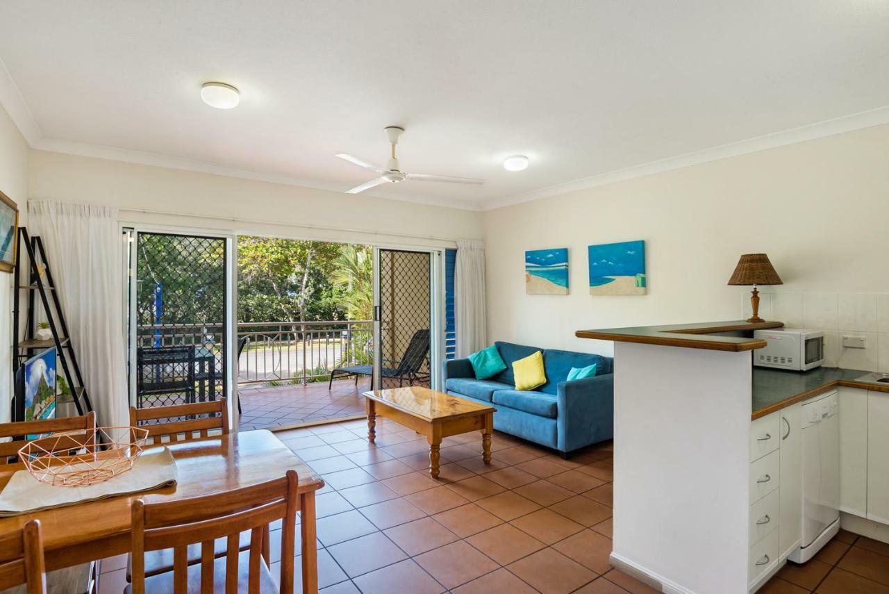 The York Beachfront Holiday Apartments Yorkeys Knob Bagian luar foto